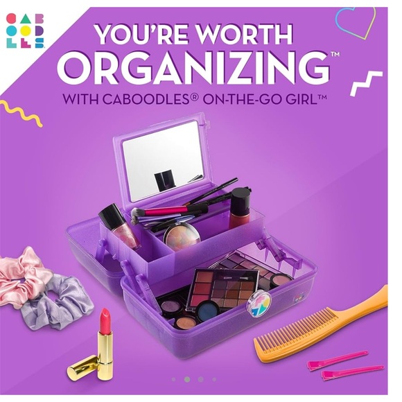 Caboodles large purple On the Go Girl cosmetic case - Picture 2 of 13